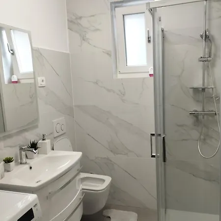 D&n Daire Pula